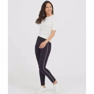 SPANX Women's The Perfect Ankle Piped Skinny Pants, Classic Black 2X